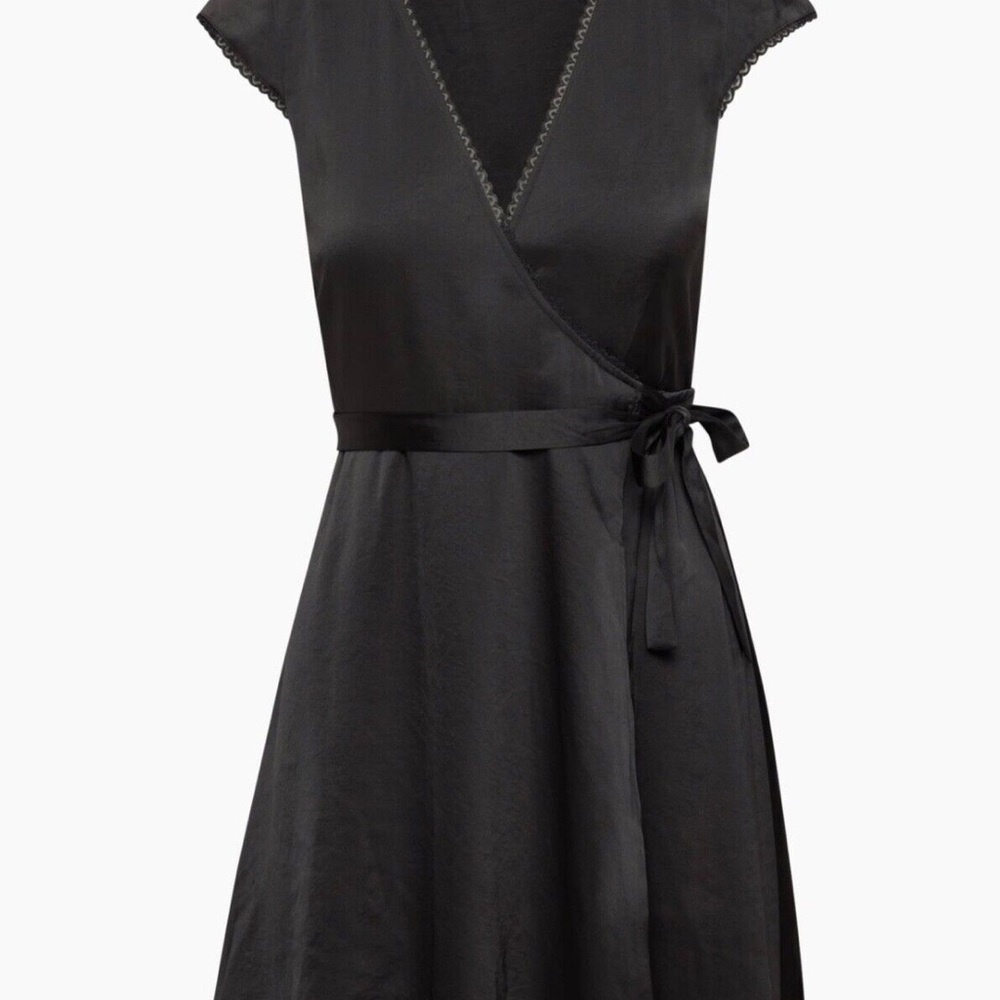 NWT Small Black Wilfred Mademoiselle Satin Longsleeve Dress
